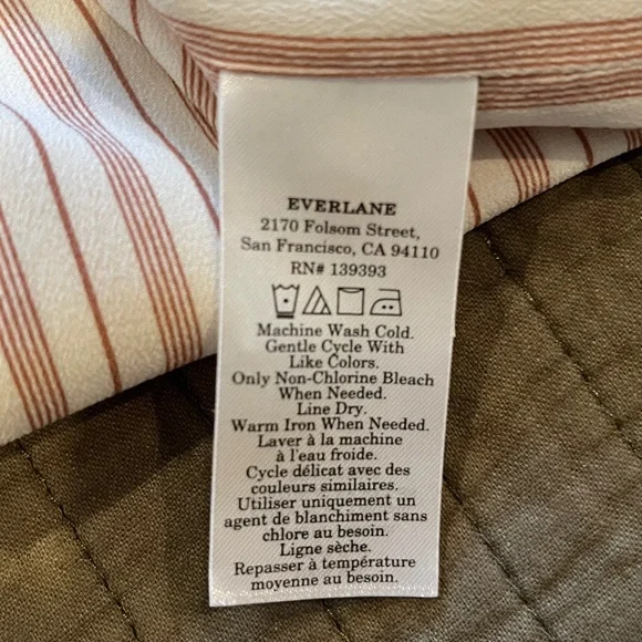 Everlane White and Red Striped Shirt - Picture 4 of 6